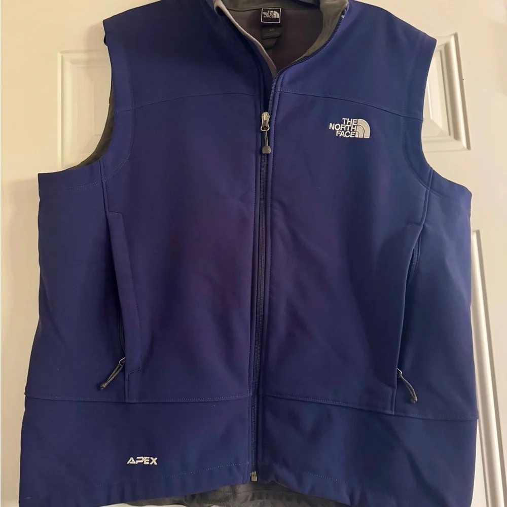 The North Face Men's apex vest